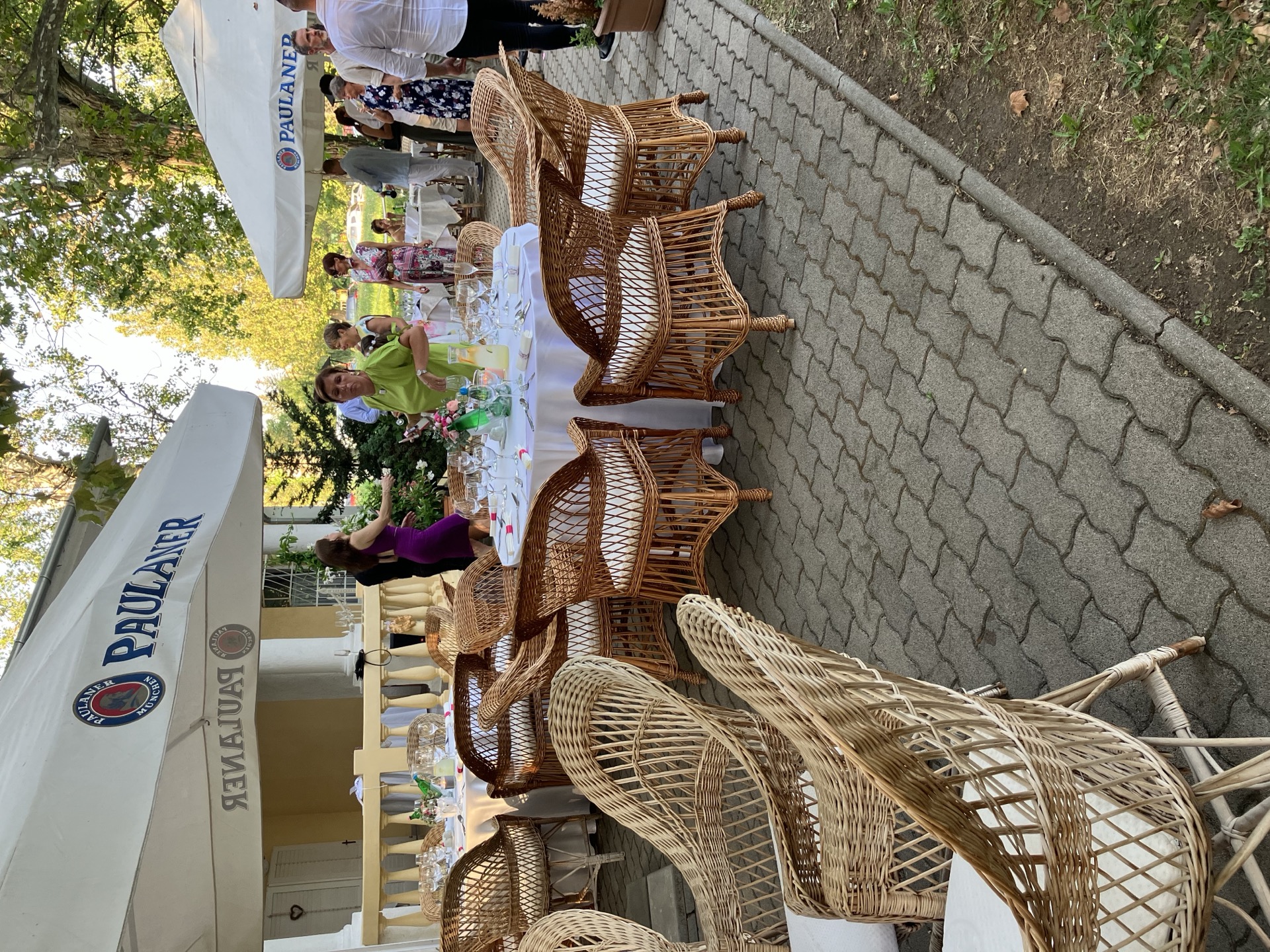 Esti hangulat a teraszon